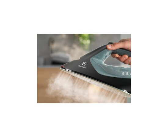 Утюг Electrolux E8SI2-6OG, изображение 3 Утюг Electrolux E8SI2-6OG, изображение 3