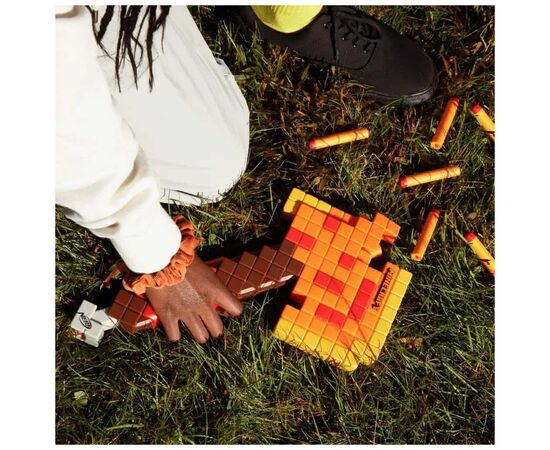 Игрушечное оружие Hasbro Бластер-топор NERF Minecraft Minecraft Firebrand (F8953), изображение 7 Игрушечное оружие Hasbro Бластер-топор NERF Minecraft Minecraft Firebrand (F8953), изображение 7