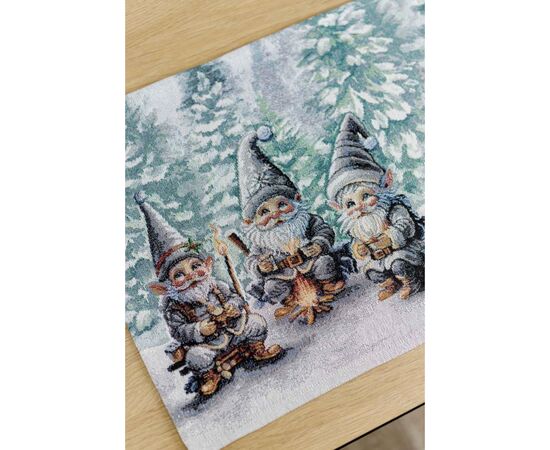 Салфетка на стол Прованс гобеленовая Сказочные гномы 30х50 см (038427), изображение 2 Салфетка на стол Прованс гобеленовая Сказочные гномы 30х50 см (038427), изображение 2
