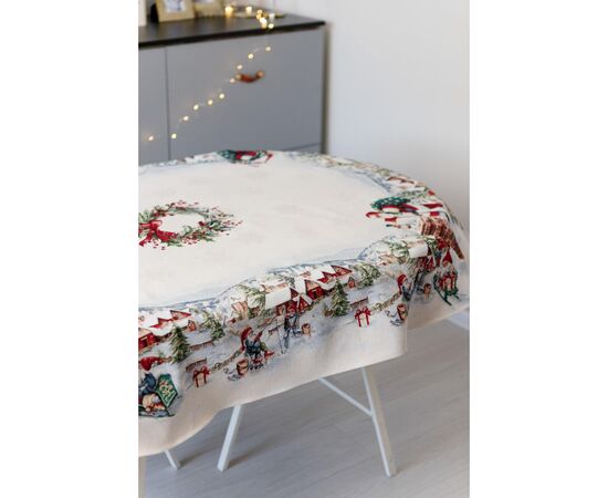 Скатерть Прованс гобеленовая с велюром Снежная зима овал 135х240 см (037486), изображение 4 Скатерть Прованс гобеленовая с велюром Снежная зима овал 135х240 см (037486), изображение 4