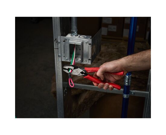 Плоскогубцы Milwaukee Heavy Duty 250 мм (48226100), изображение 4 Плоскогубцы Milwaukee Heavy Duty 250 мм (48226100), изображение 4