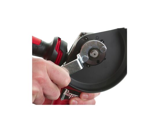 Шлифовальная машина Milwaukee AGV 12-125 X, 1200Вт, 125мм (4933428085), изображение 6 Шлифовальная машина Milwaukee AGV 12-125 X, 1200Вт, 125мм (4933428085), изображение 6