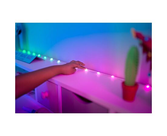 Гирлянда Twinkly Smart LED, Strings USB 200 Heart-shaped RGB LEDs, Green Wire, USB-C 12м (TWKH200RGB-G), изображение 5 Гирлянда Twinkly Smart LED, Strings USB 200 Heart-shaped RGB LEDs, Green Wire, USB-C 12м (TWKH200RGB-G), изображение 5