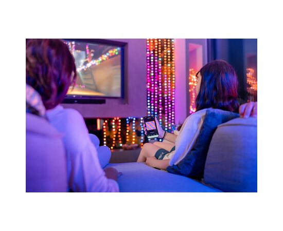Гирлянда Twinkly Smart LED Strings USB 200 Pearl-shaped RGB LEDs, Green Wire, USB-C 12м (TWKP200RGB-G), изображение 4 Гирлянда Twinkly Smart LED Strings USB 200 Pearl-shaped RGB LEDs, Green Wire, USB-C 12м (TWKP200RGB-G), изображение 4