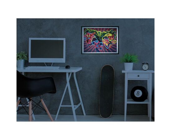 Пазл Clementoni що світиться в темряві Avengers серія Glowing, 104 елементи (27554), зображення 4 Пазл Clementoni що світиться в темряві Avengers серія Glowing, 104 елементи (27554), зображення 4