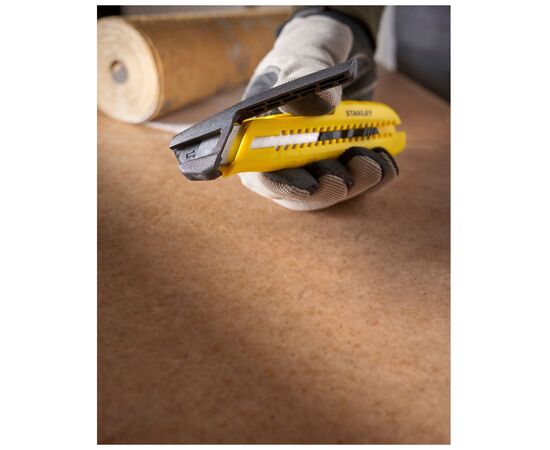 Нож монтажный Stanley 160мм, лезвий 18мм (STHT10489-0), изображение 4 Нож монтажный Stanley 160мм, лезвий 18мм (STHT10489-0), изображение 4