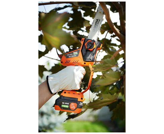 Цепная пила SEQUOIA 20V, 4Ah, шина 20 см, 1.7 кг (SBC2008BM-EV), изображение 9 Цепная пила SEQUOIA 20V, 4Ah, шина 20 см, 1.7 кг (SBC2008BM-EV), изображение 9