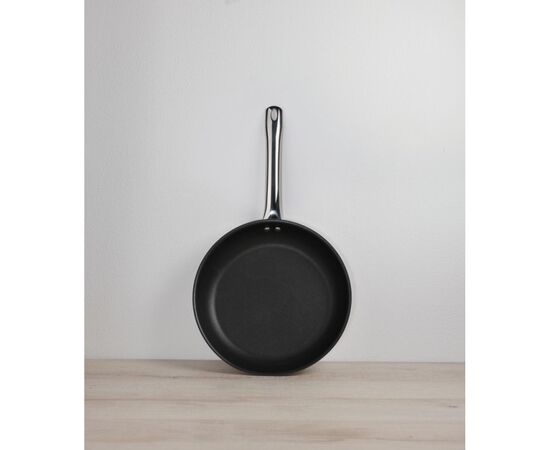 Сковорода Gorenje 24см, антипригарне покриття, чорний (CW01EFP), зображення 3 Сковорода Gorenje 24см, антипригарне покриття, чорний (CW01EFP), зображення 3