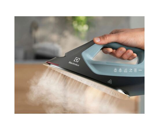 Паровая станция Electrolux E8ST2-8OG, изображение 4 Паровая станция Electrolux E8ST2-8OG, изображение 4