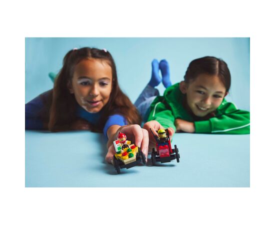 Конструктор LEGO City Пицца-авто против пожарной машины Набор гонок (60458), изображение 6 Конструктор LEGO City Пицца-авто против пожарной машины Набор гонок (60458), изображение 6