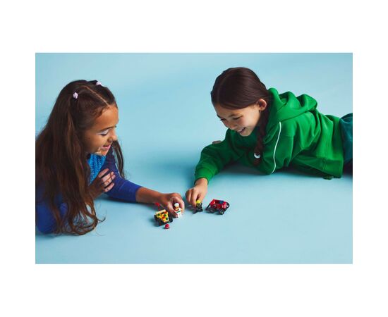 Конструктор LEGO City Пицца-авто против пожарной машины Набор гонок (60458), изображение 7 Конструктор LEGO City Пицца-авто против пожарной машины Набор гонок (60458), изображение 7