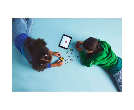 Конструктор LEGO City Пицца-авто против пожарной машины Набор гонок (60458), изображение 8 Конструктор LEGO City Пицца-авто против пожарной машины Набор гонок (60458), изображение 8