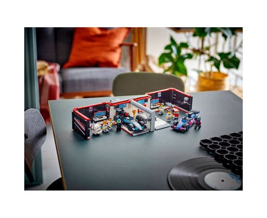 Конструктор LEGO City Гараж F1 та автомобілі Mercedes-AMG і Alpine (60444), зображення 11