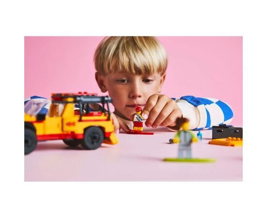 Конструктор LEGO City Пляжный спасательный грузовик (60453), изображение 9