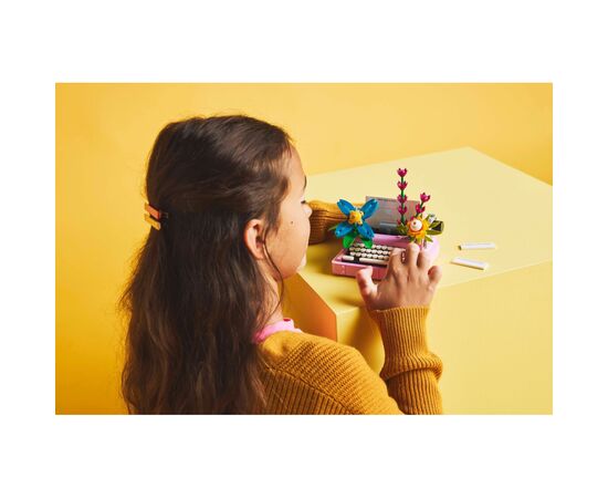 Конструктор LEGO Creator Печатная машинка с цветами (31169), изображение 11 Конструктор LEGO Creator Печатная машинка с цветами (31169), изображение 11