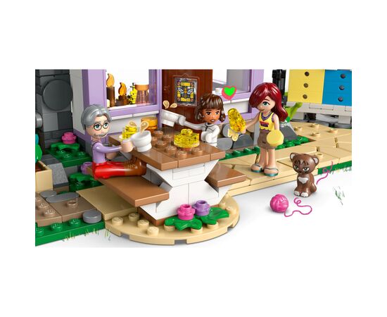 Конструктор LEGO Friends Домик и цветник пчеловодов (42669), изображение 5 Конструктор LEGO Friends Домик и цветник пчеловодов (42669), изображение 5