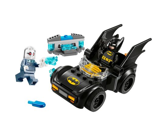 Конструктор LEGO Super Heroes Бэтмен и Бэтмобиль против мистера Фриза (76301), изображение 2 Конструктор LEGO Super Heroes Бэтмен и Бэтмобиль против мистера Фриза (76301), изображение 2