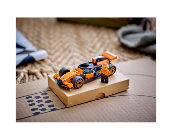 Конструктор LEGO City Пилот F1 с гоночным автомобилем команды McLaren (60442), изображение 9 Конструктор LEGO City Пилот F1 с гоночным автомобилем команды McLaren (60442), изображение 9