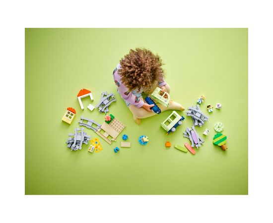 Конструктор LEGO DUPLO Town Интерактивный приключенческий поезд (10427), изображение 11 Конструктор LEGO DUPLO Town Интерактивный приключенческий поезд (10427), изображение 11