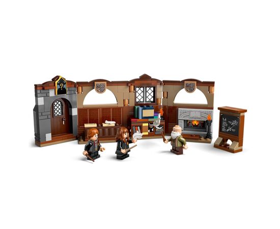 Конструктор LEGO Harry Potter Замок Гоґвортс: урок чарів (76442), зображення 3 Конструктор LEGO Harry Potter Замок Гоґвортс: урок чарів (76442), зображення 3