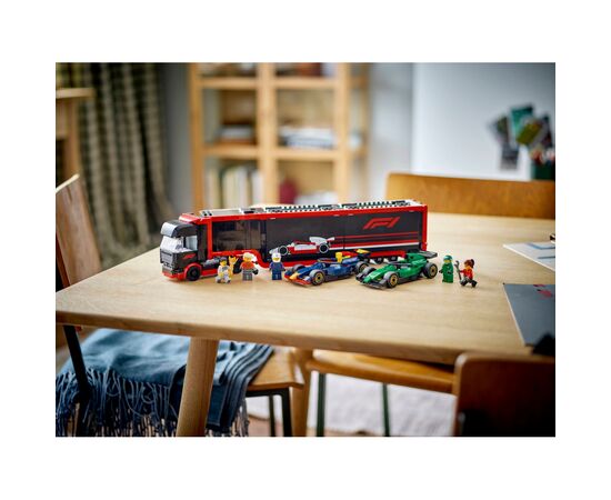 Конструктор LEGO City Грузовик F1 с автомобилями RB20 и AMR24 (60445), изображение 12 Конструктор LEGO City Грузовик F1 с автомобилями RB20 и AMR24 (60445), изображение 12