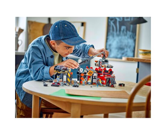 Конструктор LEGO City Свалка с автомобилями (60472), изображение 8 Конструктор LEGO City Свалка с автомобилями (60472), изображение 8