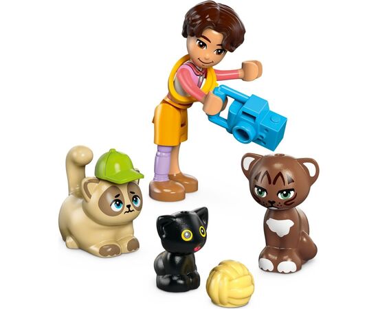 Конструктор LEGO Friends Хартлейк-Сити. Квартиры и магазины (42670), изображение 4 Конструктор LEGO Friends Хартлейк-Сити. Квартиры и магазины (42670), изображение 4