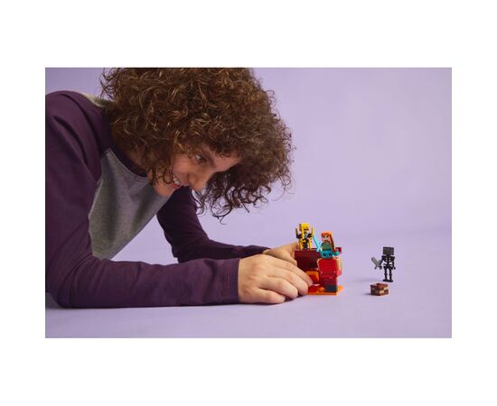 Конструктор LEGO Minecraft Битва з лавою у Незері (21266), зображення 11 Конструктор LEGO Minecraft Битва з лавою у Незері (21266), зображення 11