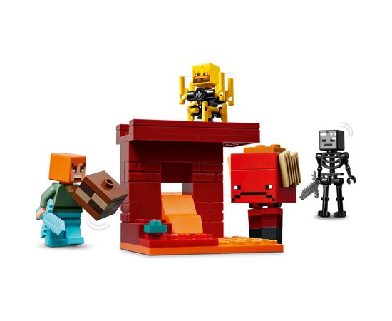 Конструктор LEGO Minecraft Битва з лавою у Незері (21266), зображення 3 Конструктор LEGO Minecraft Битва з лавою у Незері (21266), зображення 3