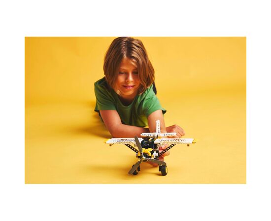 Конструктор LEGO Technic Буш-літак (42198), зображення 9 Конструктор LEGO Technic Буш-літак (42198), зображення 9