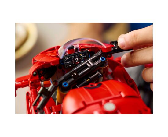 Конструктор LEGO Technic Мотоцикл Ducati Panigale V4 S (42202), изображение 11 Конструктор LEGO Technic Мотоцикл Ducati Panigale V4 S (42202), изображение 11