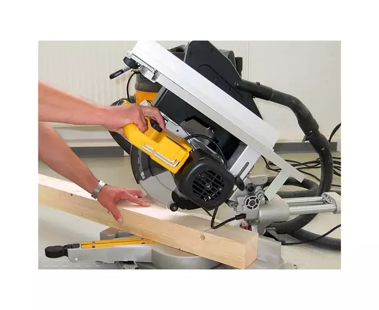 Дисковая пила DeWALT 1500 Вт, диск 305х30мм, 2950 об/мин, (D27111), изображение 11 Дисковая пила DeWALT 1500 Вт, диск 305х30мм, 2950 об/мин, (D27111), изображение 11