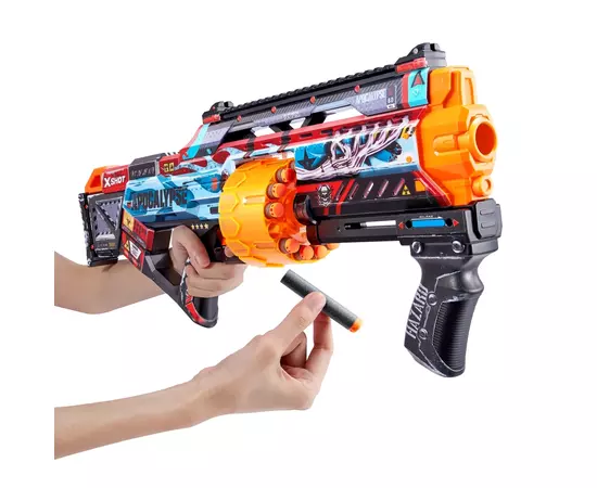 Игрушечное оружие Zuru X-Shot Быстрострельный бластер Skins Last Stand Faze (16 патронов) (36518H), изображение 6 Игрушечное оружие Zuru X-Shot Быстрострельный бластер Skins Last Stand Faze (16 патронов) (36518H), изображение 6