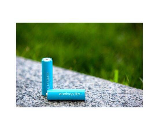 Аккумулятор Panasonic Eneloop Lite AA 950mAh NI-MH * 2 (BK-3LCCE/2BE), изображение 3 Аккумулятор Panasonic Eneloop Lite AA 950mAh NI-MH * 2 (BK-3LCCE/2BE), изображение 3