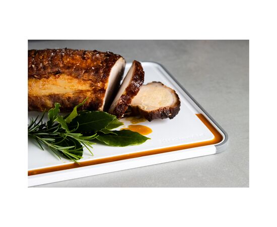 Разделочная доска KitchenAid Universal, двостороння, 35,5 х 28 х 1 (KEG700NOSMGA), изображение 6 Разделочная доска KitchenAid Universal, двостороння, 35,5 х 28 х 1 (KEG700NOSMGA), изображение 6