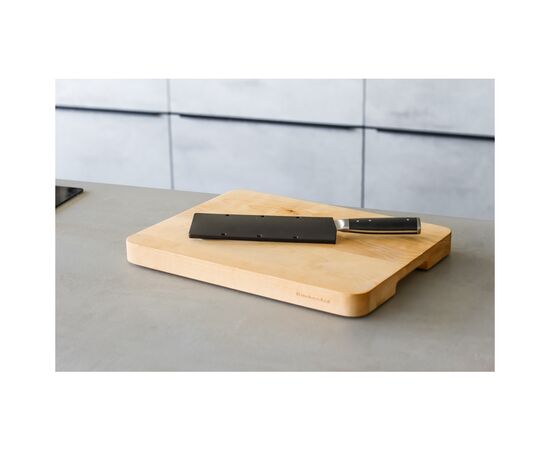 Кухонный нож KitchenAid Coreline Сантоку з захисним чохлом для леза, 18 см (KOG7IKSSOHOBA), изображение 4 Кухонный нож KitchenAid Coreline Сантоку з захисним чохлом для леза, 18 см (KOG7IKSSOHOBA), изображение 4