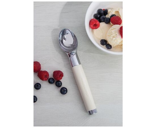Ложка для мороженого KitchenAid Coreline, 21,6 см, кремова (KAG117OHACE), изображение 3 Ложка для мороженого KitchenAid Coreline, 21,6 см, кремова (KAG117OHACE), изображение 3