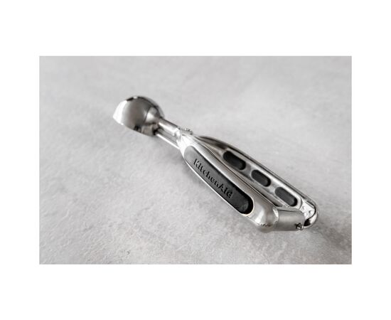 Ложка для мороженого KitchenAid Universal або для формування печива, 20,6 см, чорна (KQG148OHOBE), изображение 7 Ложка для мороженого KitchenAid Universal або для формування печива, 20,6 см, чорна (KQG148OHOBE), изображение 7