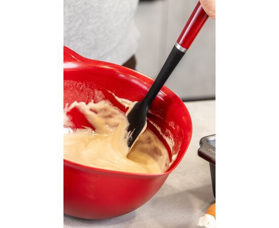 Лопатка кухонная KitchenAid Coreline для тіста, 30 см, червоний (KAG031OHERE), изображение 5 Лопатка кухонная KitchenAid Coreline для тіста, 30 см, червоний (KAG031OHERE), изображение 5
