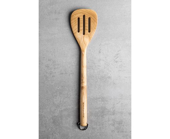 Лопатка кухонна KitchenAid Coreline з прорізами, 34,2 см, береза (KQR702OHE), зображення 4 Лопатка кухонна KitchenAid Coreline з прорізами, 34,2 см, береза (KQR702OHE), зображення 4
