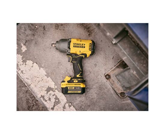 Гайковерт Stanley FatMax, ударний 18V, 4Ah, 950Нм, 2000 об/хв, 2600 уд/хв, 2.66кг (SFMCF940M1), зображення 8 Гайковерт Stanley FatMax, ударний 18V, 4Ah, 950Нм, 2000 об/хв, 2600 уд/хв, 2.66кг (SFMCF940M1), зображення 8