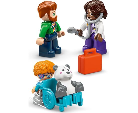 Конструктор LEGO DUPLO Town Впервые: визит к врачу (10449), изображение 5 Конструктор LEGO DUPLO Town Впервые: визит к врачу (10449), изображение 5