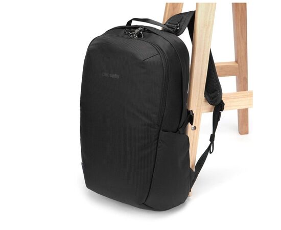 Рюкзак туристический Pacsafe Vibe 25L Econyl backpack чорний (40100138), изображение 4 Рюкзак туристический Pacsafe Vibe 25L Econyl backpack чорний (40100138), изображение 4