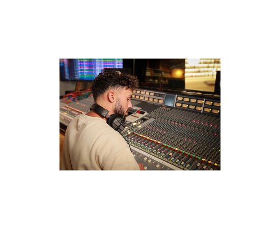 Наушники Beyerdynamic DT 1990 Pro MK II Black (531070), изображение 3 Наушники Beyerdynamic DT 1990 Pro MK II Black (531070), изображение 3