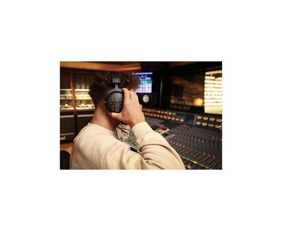 Наушники Beyerdynamic DT 1990 Pro MK II Black (531070), изображение 7 Наушники Beyerdynamic DT 1990 Pro MK II Black (531070), изображение 7
