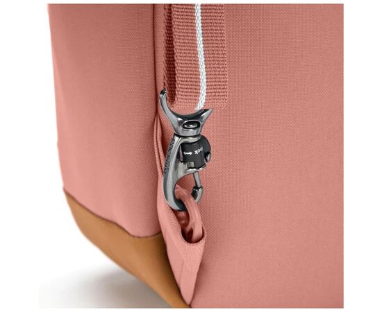 Рюкзак туристический Pacsafe Go 15L рожевий (35110340), изображение 5 Рюкзак туристический Pacsafe Go 15L рожевий (35110340), изображение 5