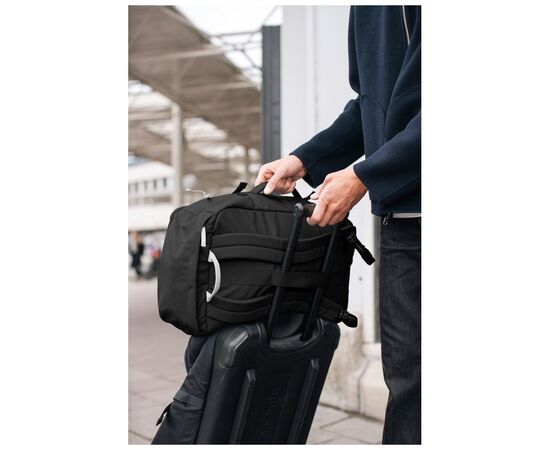 Рюкзак туристический Pacsafe Go Carry-on 44L чорний (35160130), изображение 10 Рюкзак туристический Pacsafe Go Carry-on 44L чорний (35160130), изображение 10