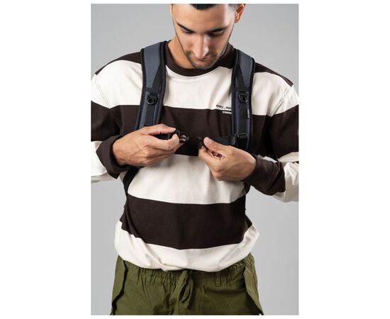 Рюкзак туристический Pacsafe Vibe 25L backpack графітовий (60301144), изображение 10 Рюкзак туристический Pacsafe Vibe 25L backpack графітовий (60301144), изображение 10