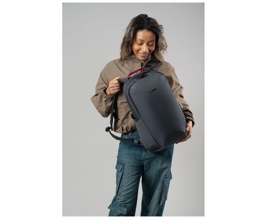 Рюкзак туристический Pacsafe Vibe 25L backpack графітовий (60301144), изображение 7 Рюкзак туристический Pacsafe Vibe 25L backpack графітовий (60301144), изображение 7