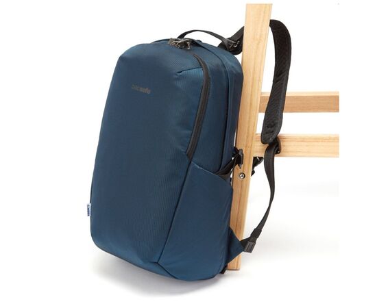 Рюкзак туристический Pacsafe Vibe 25L Econyl backpack синій (40100641), изображение 4 Рюкзак туристический Pacsafe Vibe 25L Econyl backpack синій (40100641), изображение 4